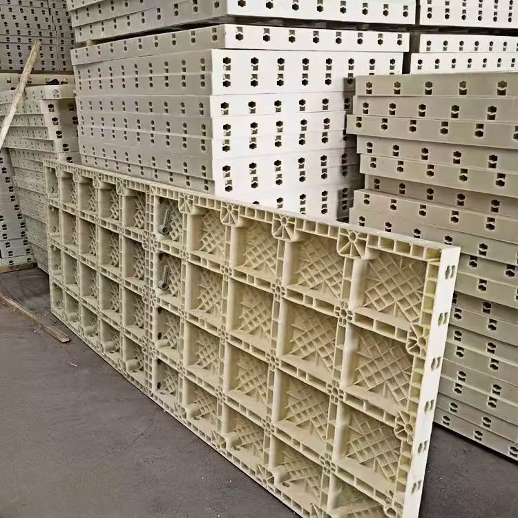 Plastic Formwork